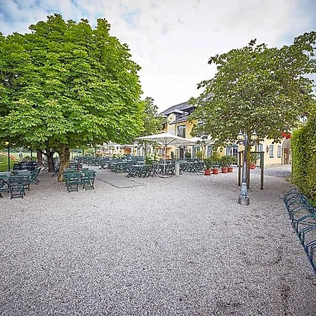 Hotel Pflegerbrücke 3*