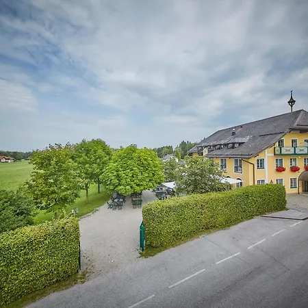 Pflegerbruecke ホテル